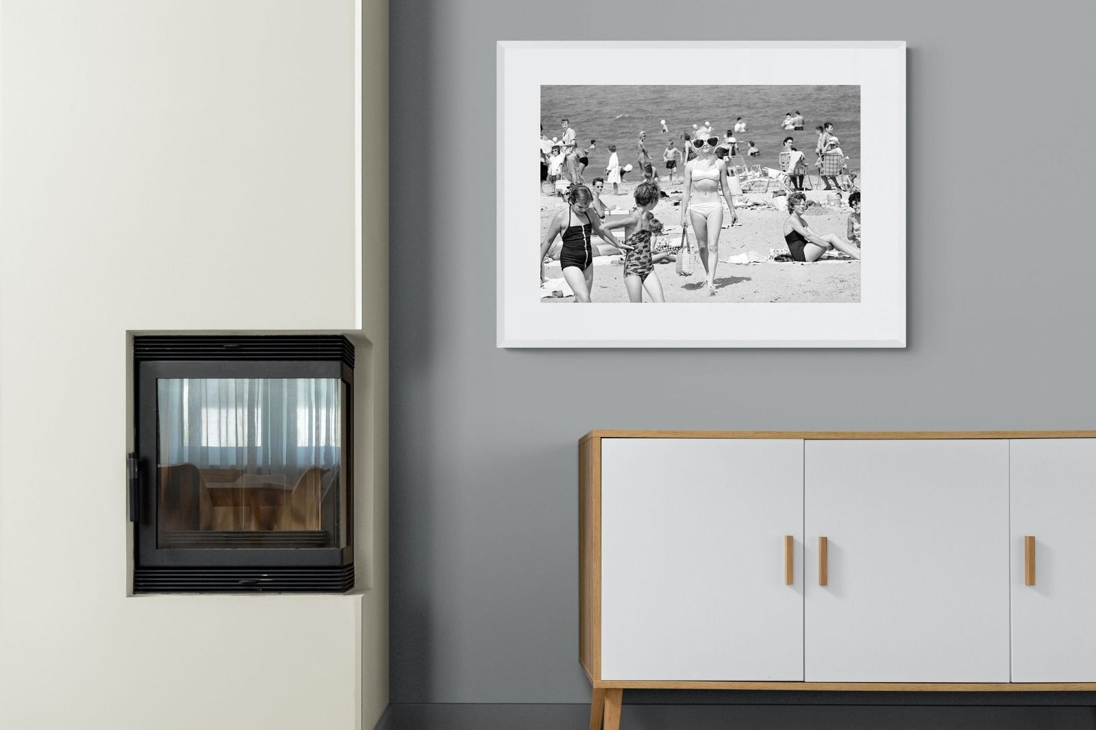 Pixalot Beach Fashion 1960's