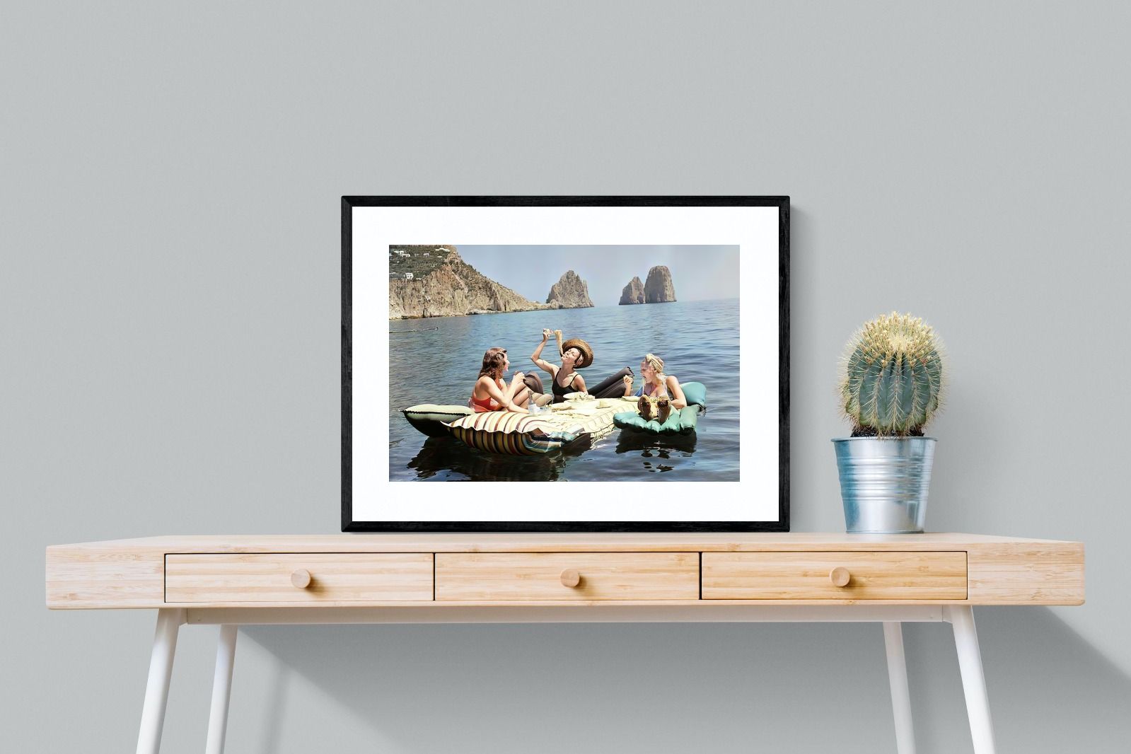 Pixalot Eating Pasta