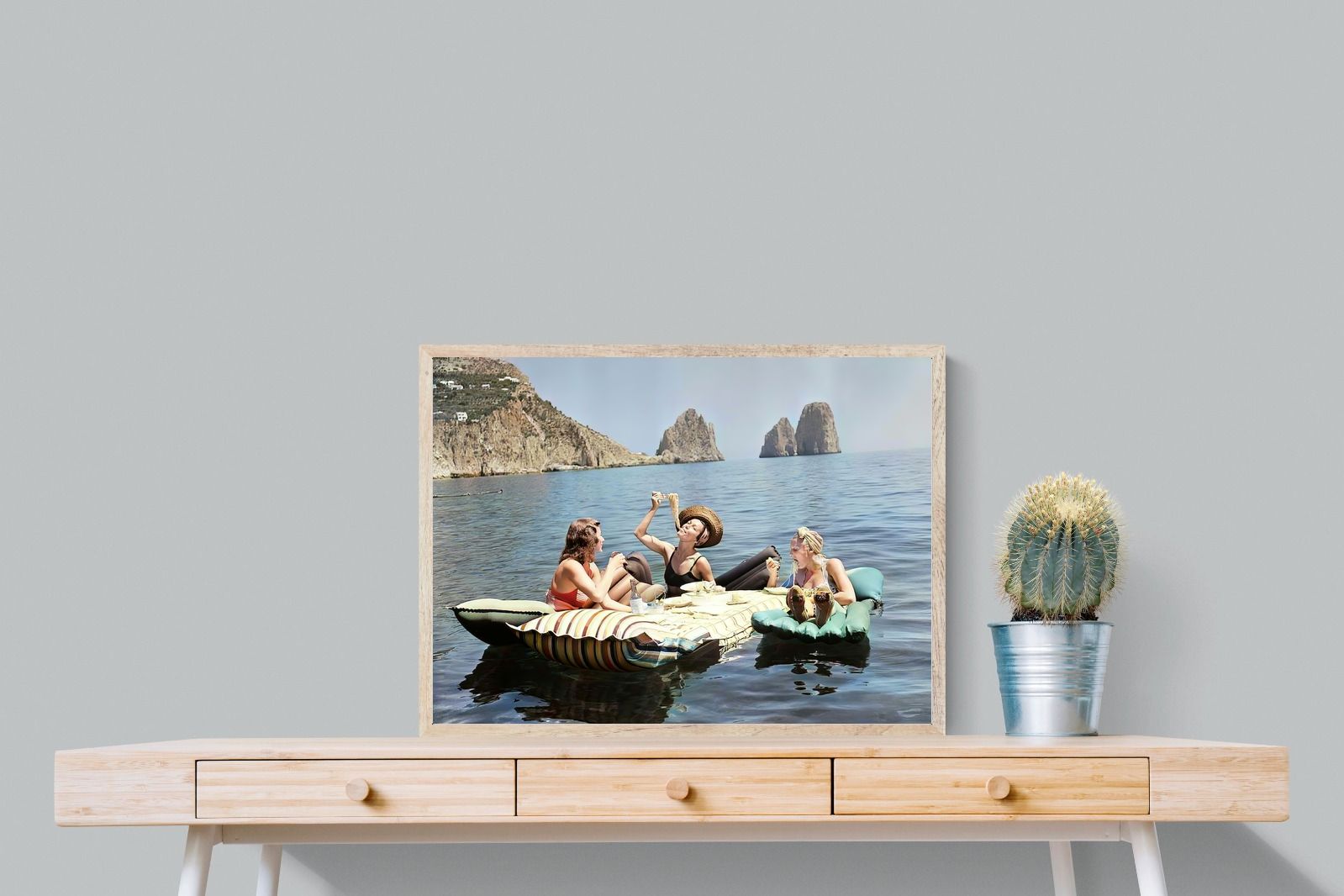 Pixalot Eating Pasta