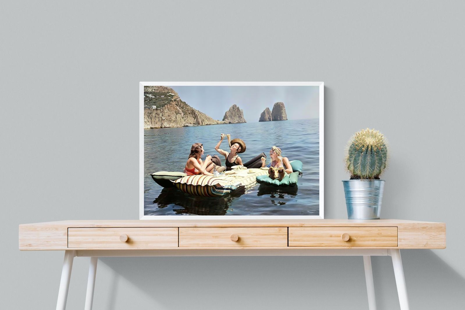 Pixalot Eating Pasta