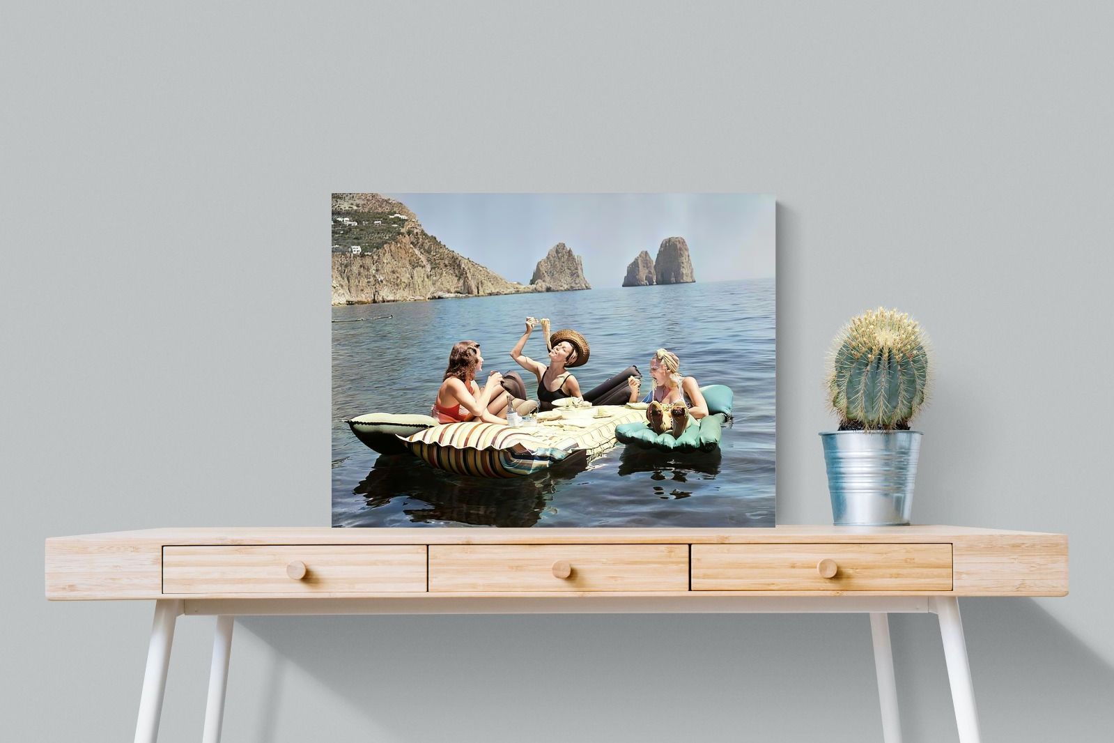 Pixalot Eating Pasta