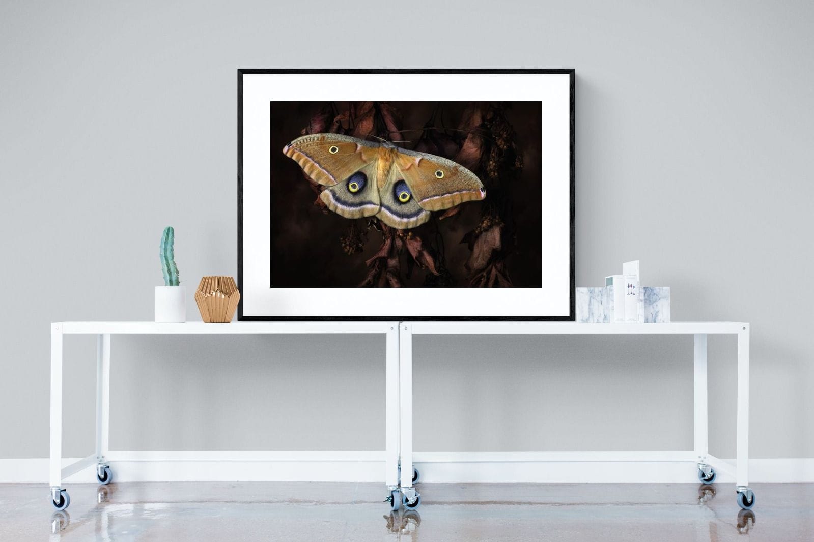 Polyphemus-Wall_Art-120 x 90cm-Framed Print-Black-Pixalot