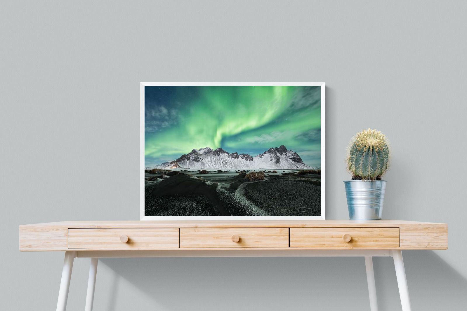 Pixalot Aurora Over Ice