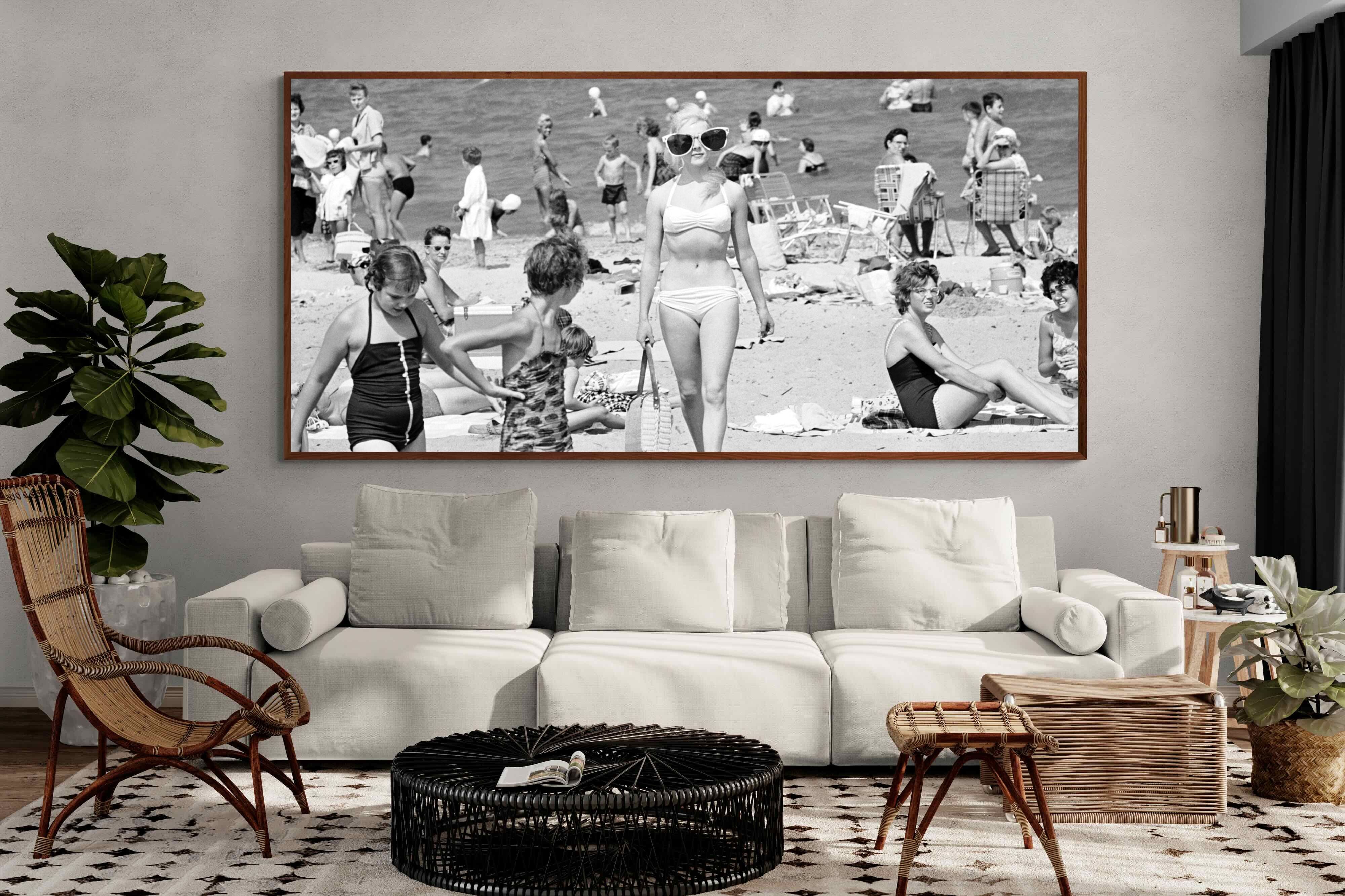Pixalot ® Beach Fashion 1960's