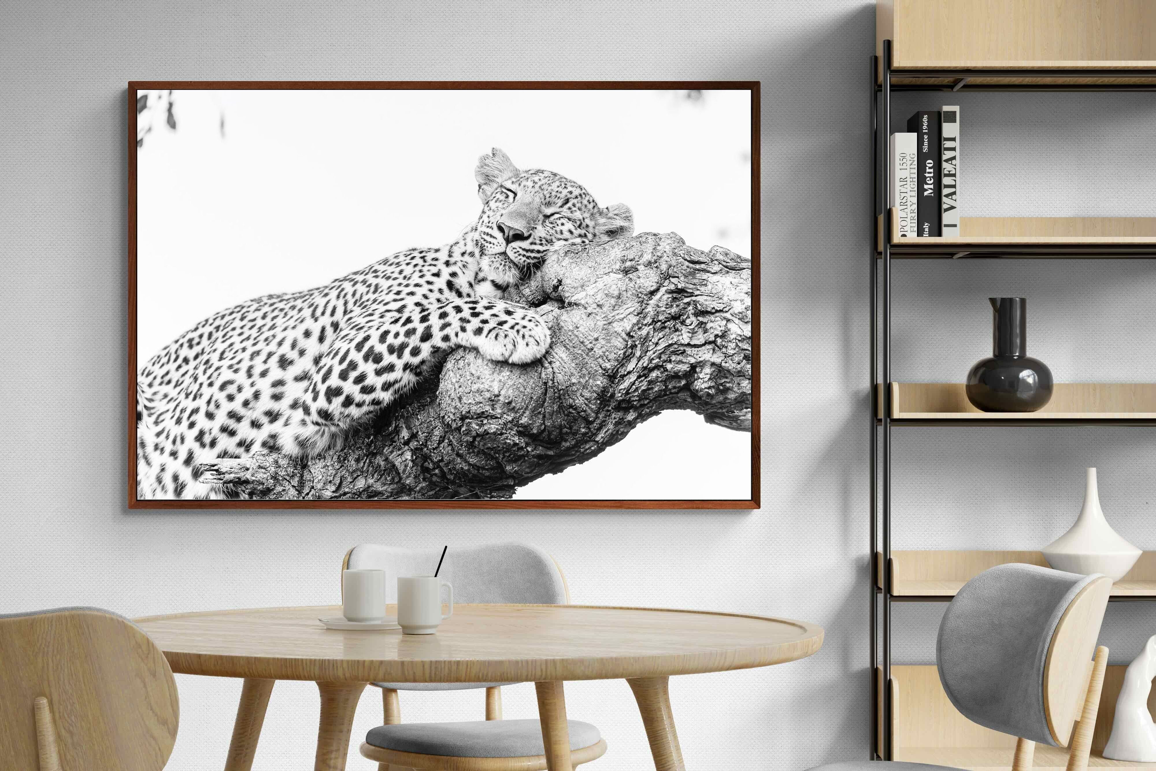 Pixalot ® Sleeping Leopard