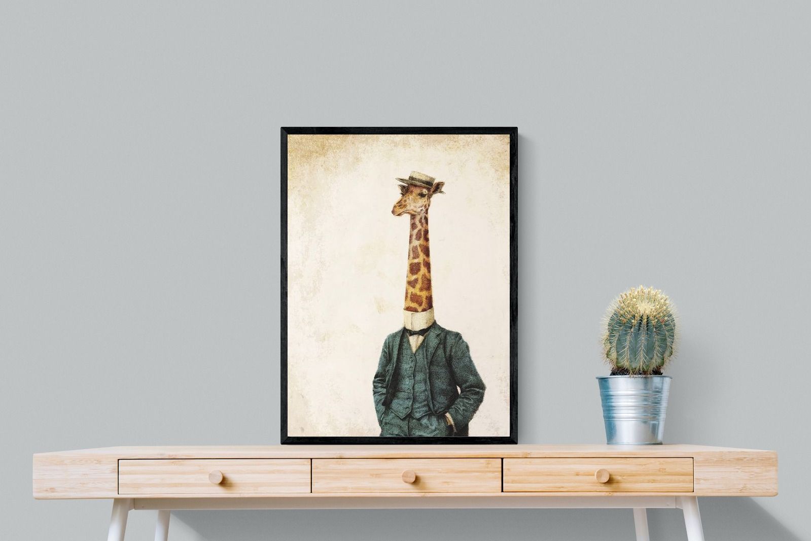 Pixalot Suited Giraffe