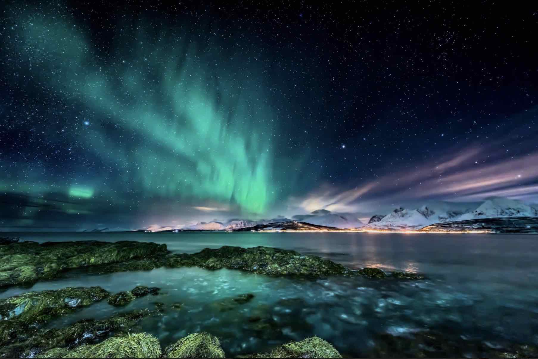 Northern Lights-Wall_Art-Pixalot