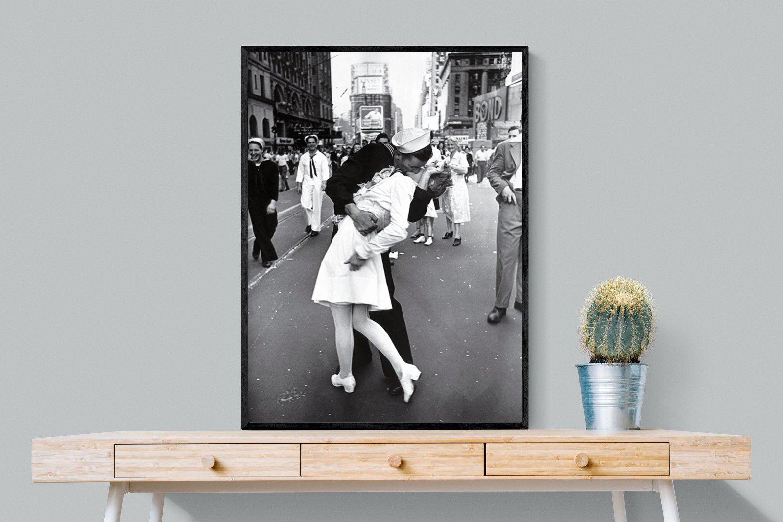 V-J Day-Wall_Art-75 x 100cm-Mounted Canvas-Black-Pixalot